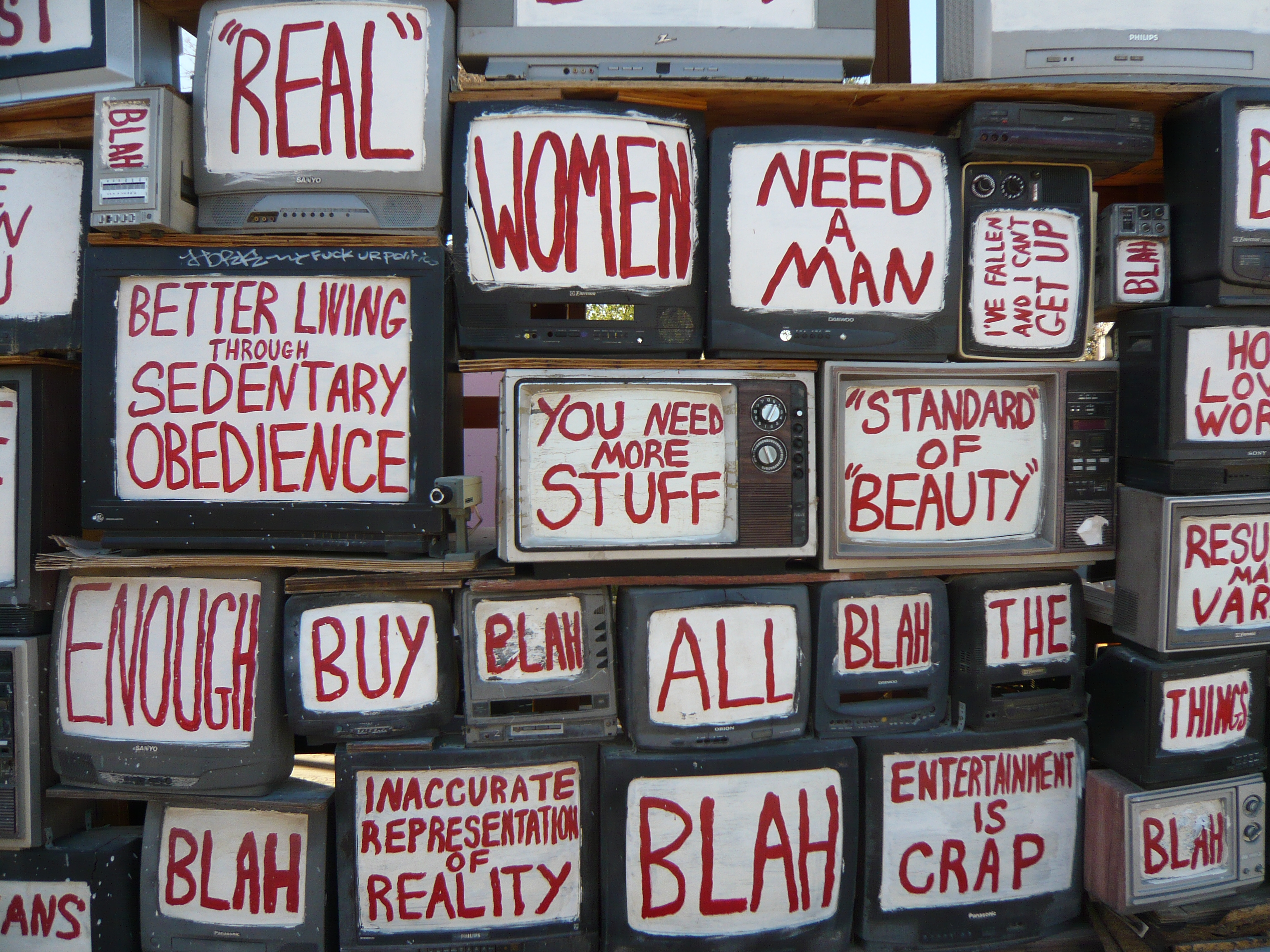 Slab City, the last free place on earth? Go with an open mind or don’t bother going!